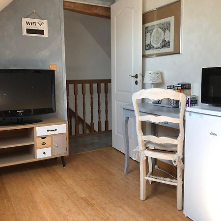 Ferienwohnung Chambre Double Avec Sdb Privee Au Milieu Des Champs Teloché Exterior foto