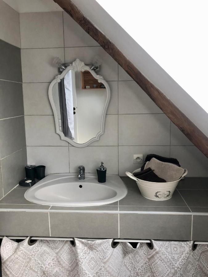 Ferienwohnung Chambre Double Avec Sdb Privee Au Milieu Des Champs Teloché Exterior foto